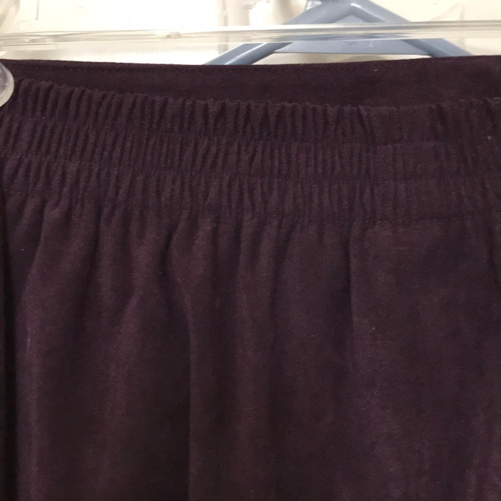 π₯FINAL PRICE REDUCTION π₯ PURPLE SKIRT & TOP 18W - Picture 5 of 7